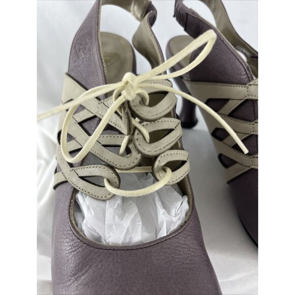 John Fluevog Bellevue Sally Skull in Lilac Heels - Picture 8 of 13